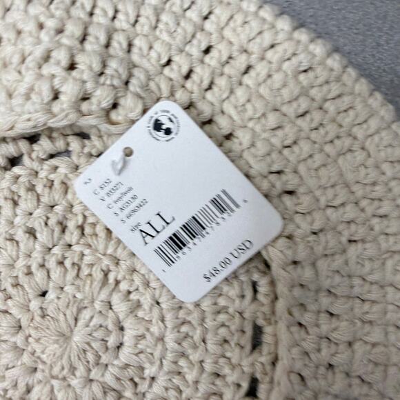 Free People Crochet Beret Flat Cap Hat Womens Ivory One Size Knit Boho NWT - Picture 4 of 5